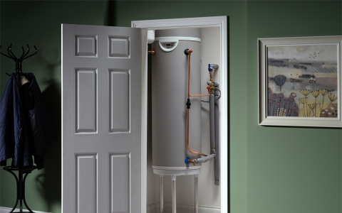 Dimplex Edel hot 170l water heat pump in cupboard